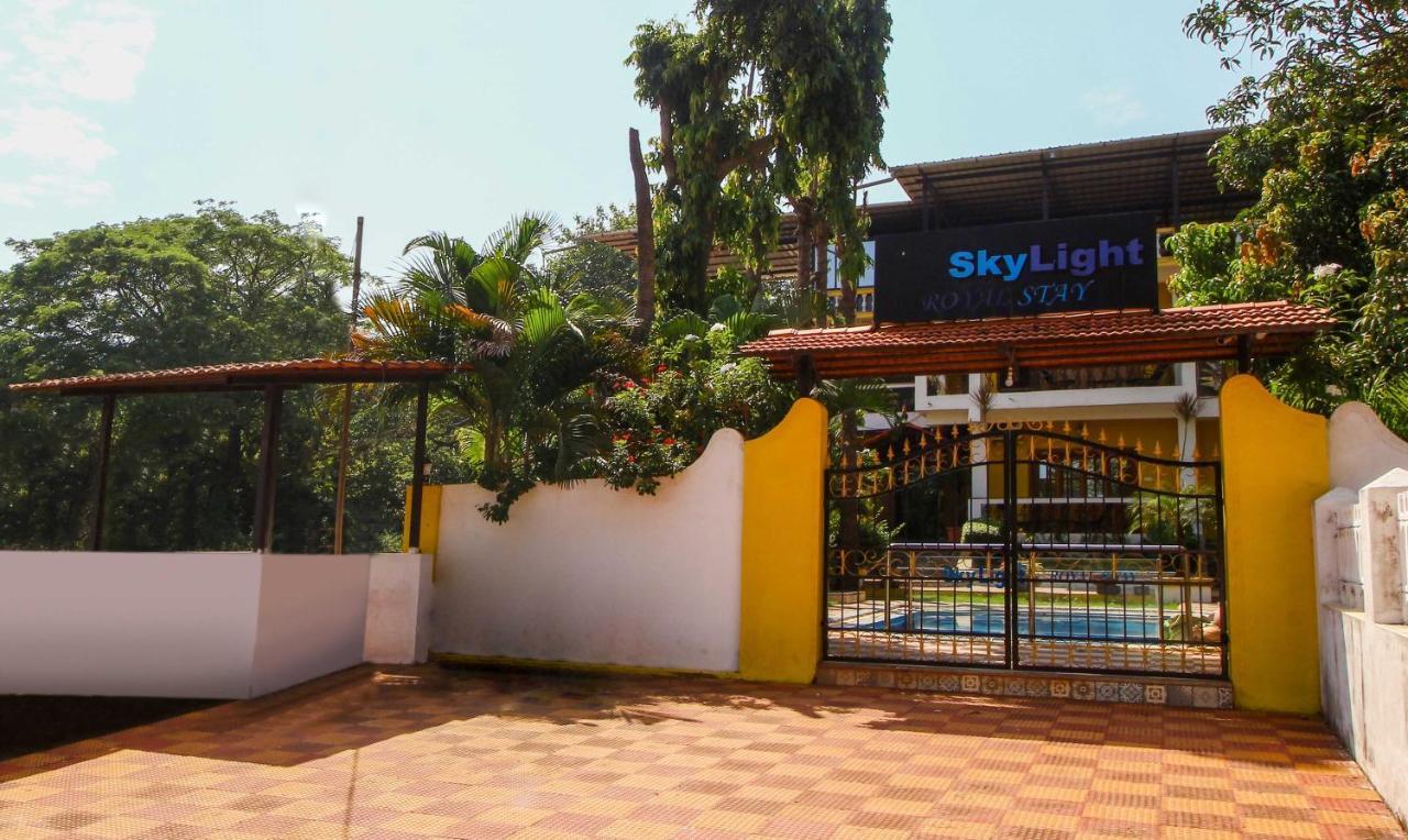 Treebo Trend Skylight Royal Stay Candolim Exterior foto