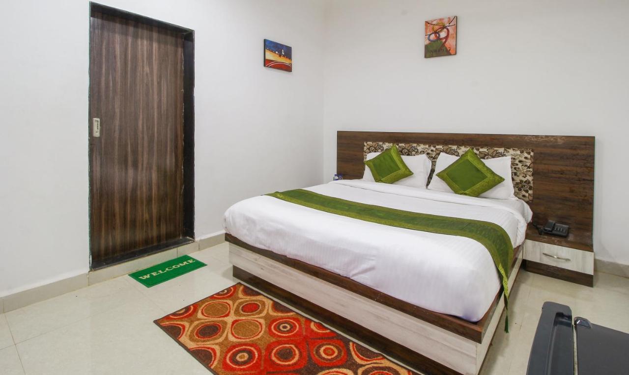 Treebo Trend Skylight Royal Stay Candolim Exterior foto